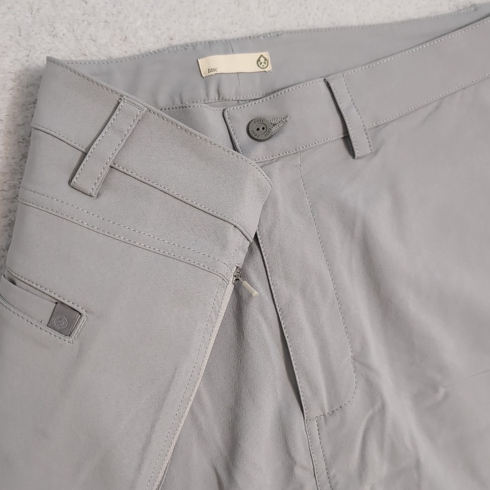 NEW Tasc Performance VISCOSE STRETCH Shorts Men's 40X9" Light Gray Zip‎ Pocket